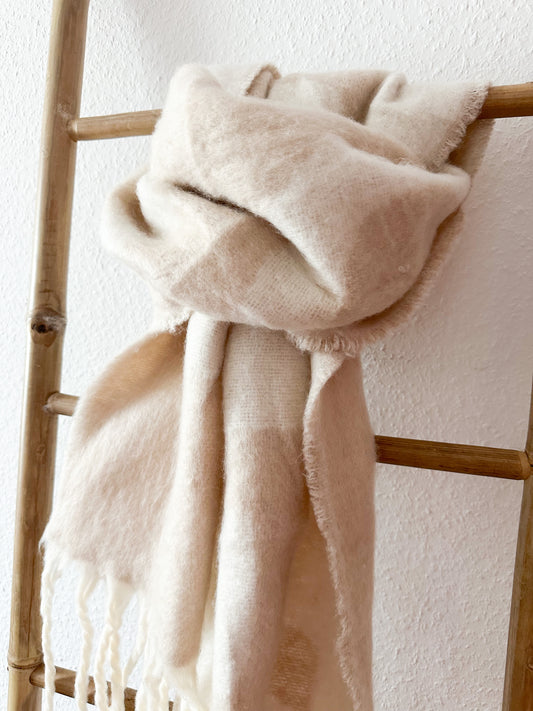 Winterschal Jadore Creme super weich für kalte Wintertage