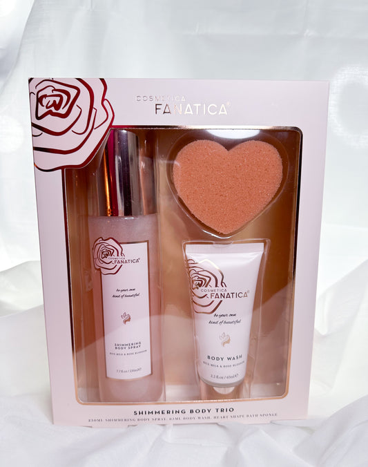 Body Care Set Rose Bodyspray Shimmer Showergel and Heart Sponge