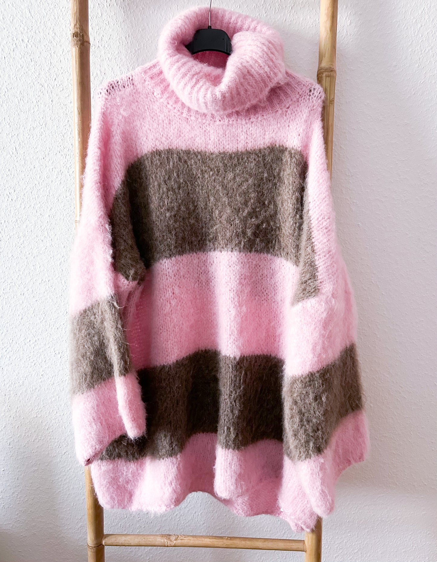 Strickkleid Zuckerwatte in 4 Farben