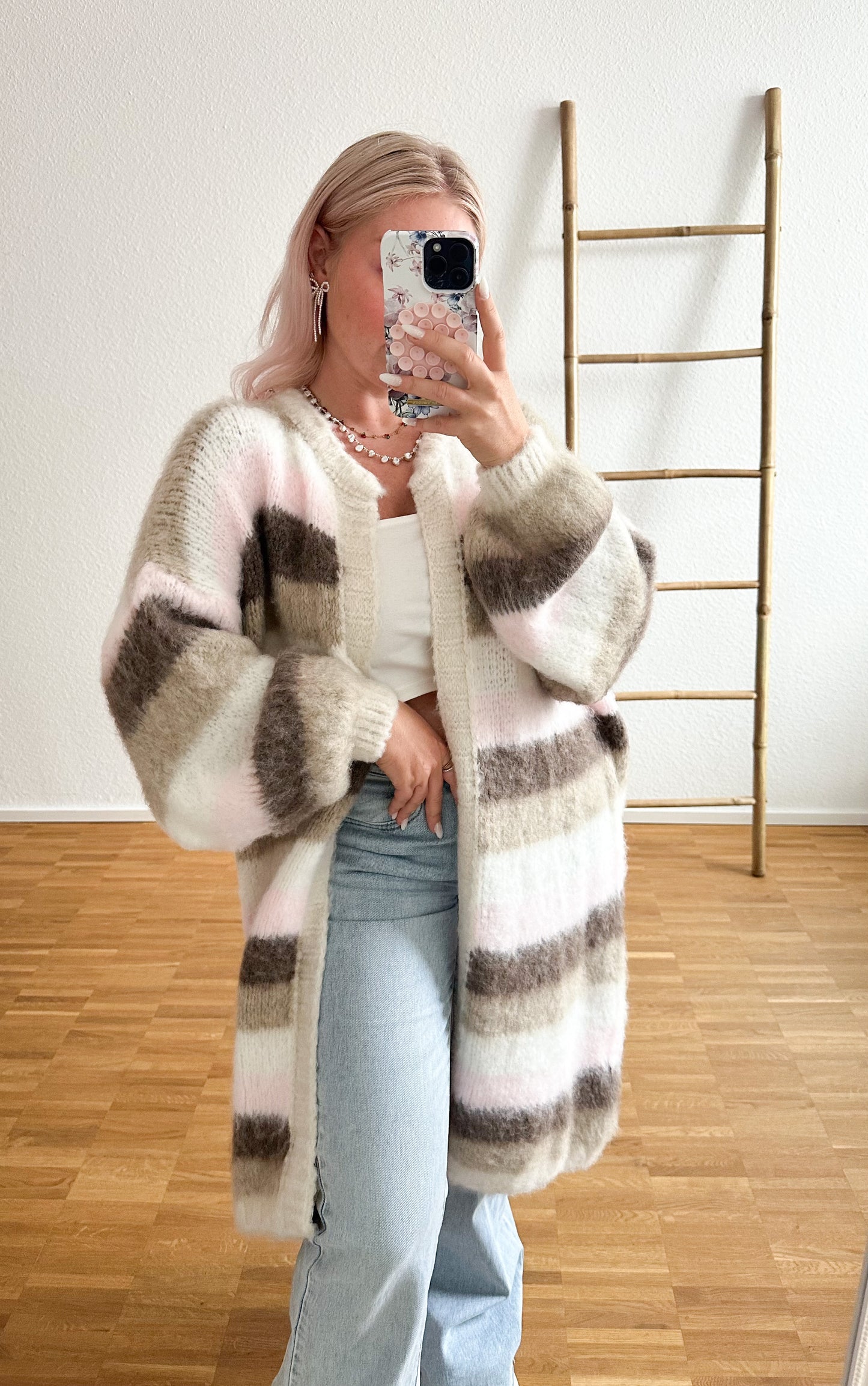 Cardigan Wollknoll
