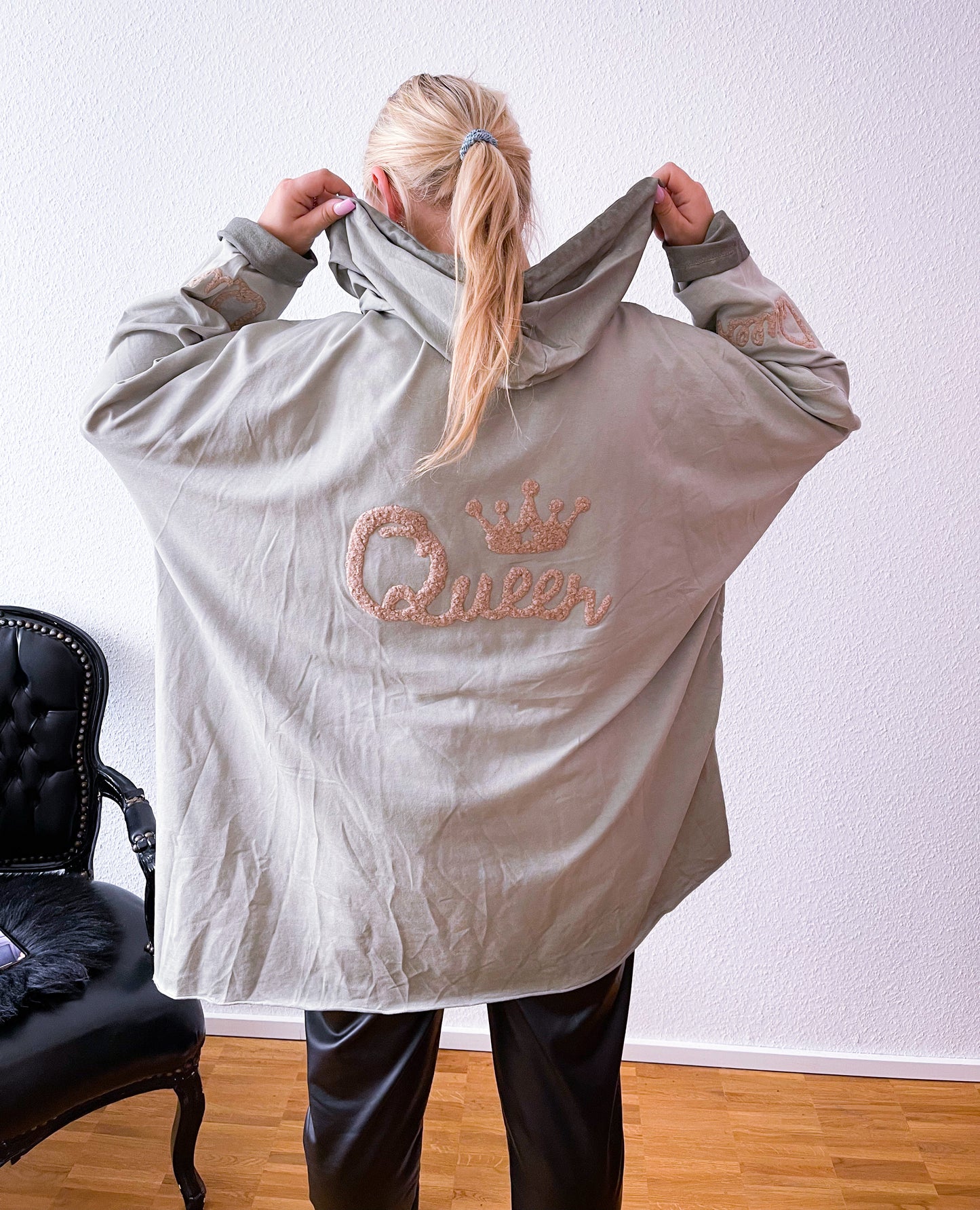Hoodie Queen