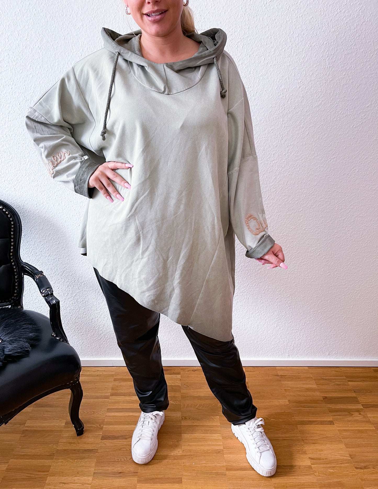 Hoodie Queen