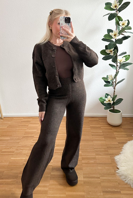Zwei-Teiler Hose mit Jacke in 3 Farben super elastisch und weich