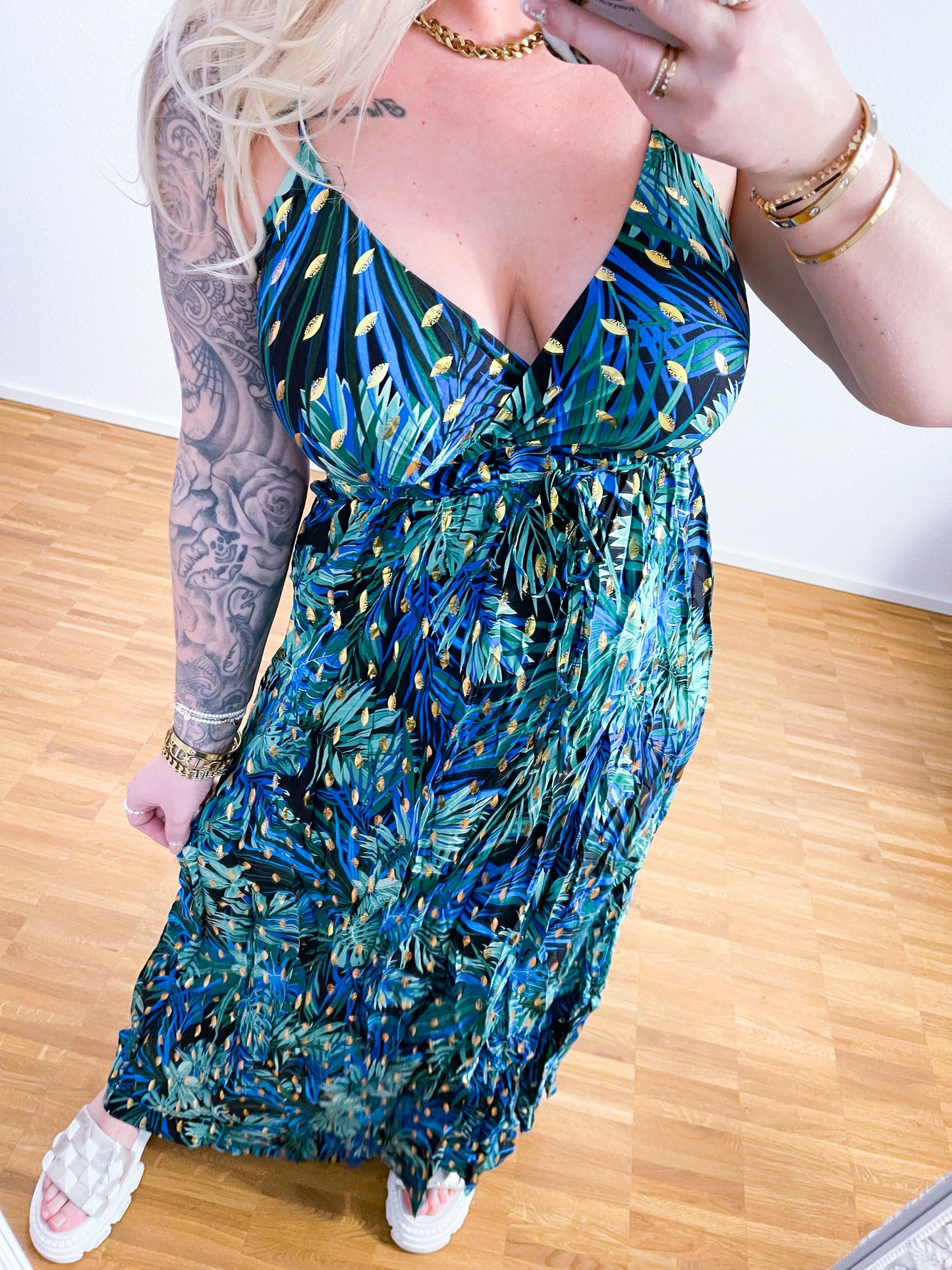 Kleid-V