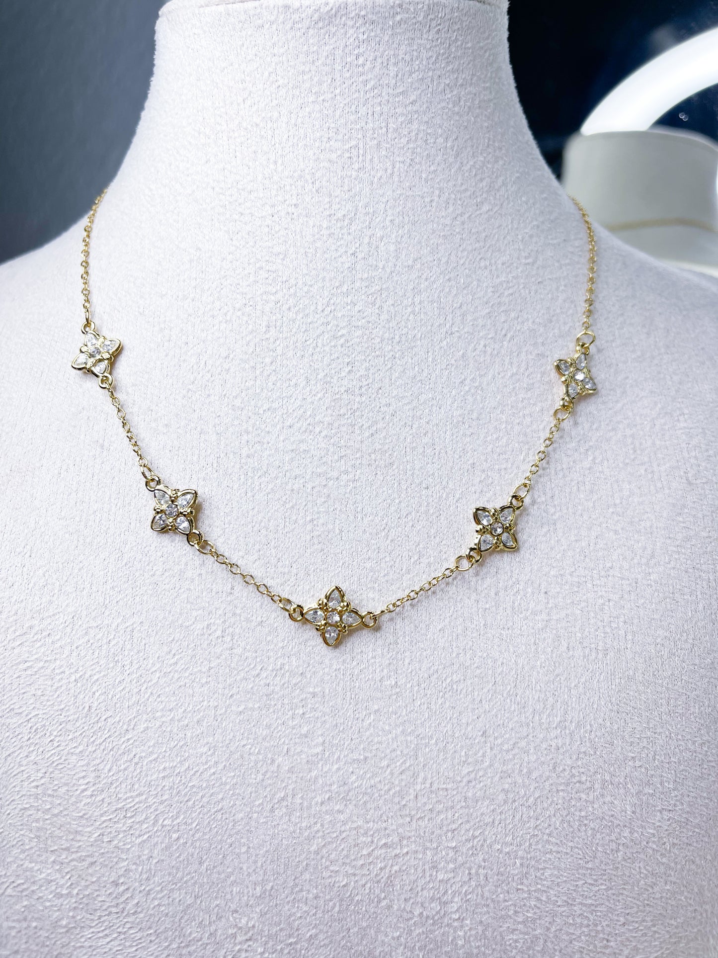 Halskette Blume Bling