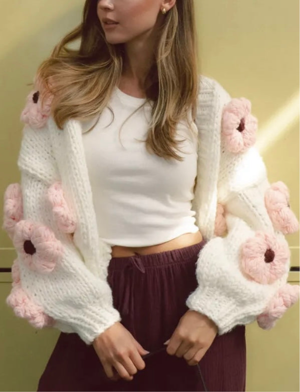 Strickjacke Blume 3 Farben Handmade