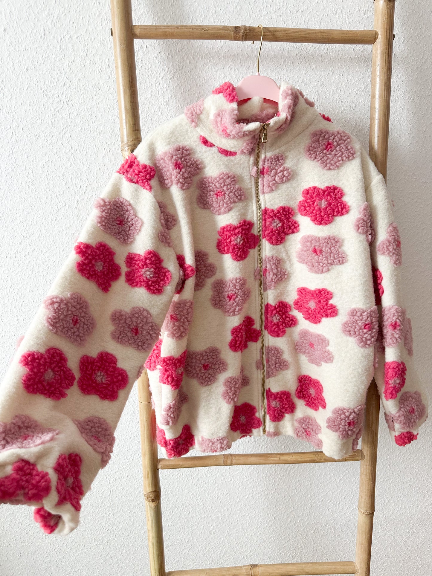 Teddy Jacke Blume