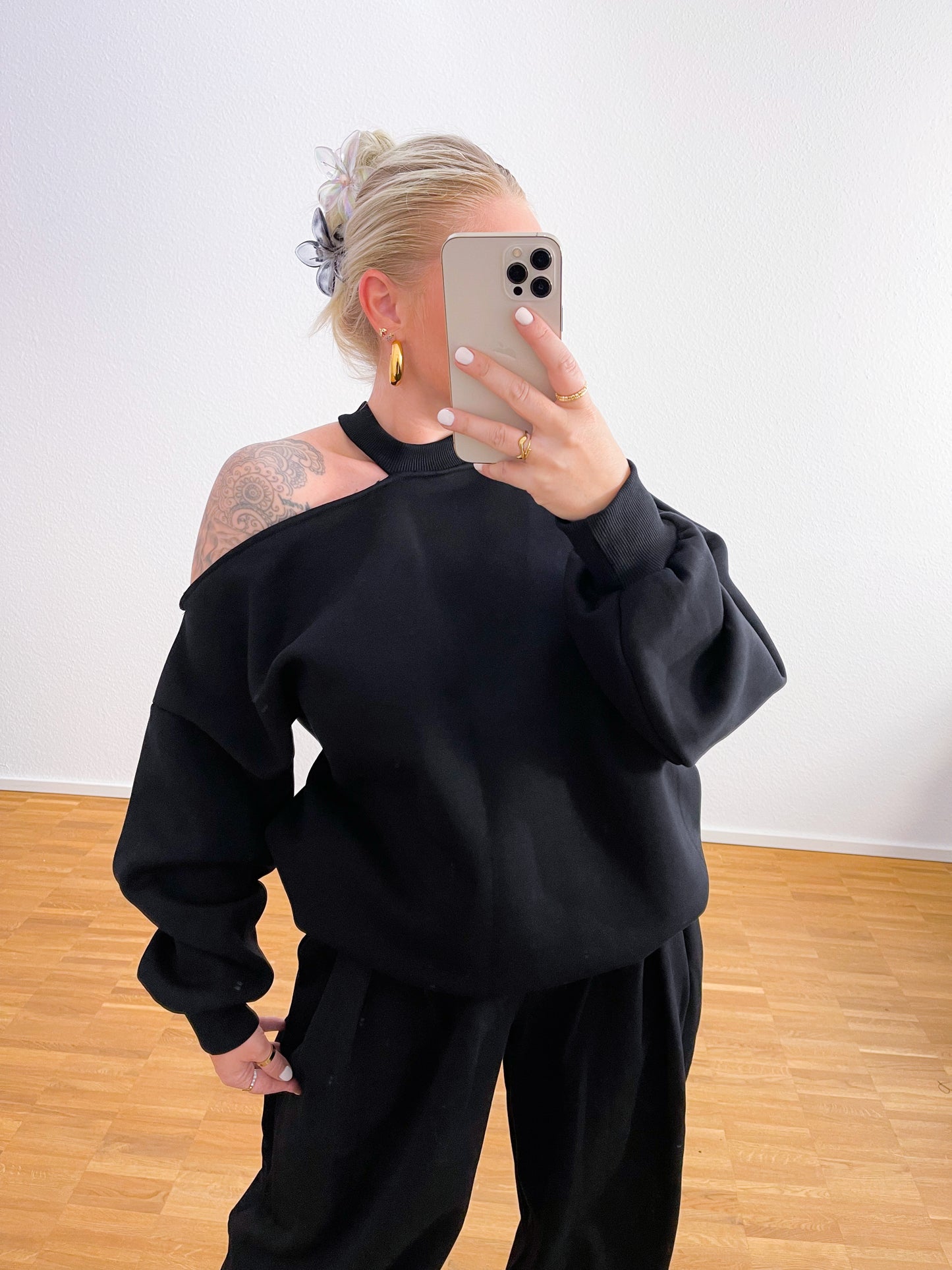 Sweatshirt-Off-Should 3 Farben