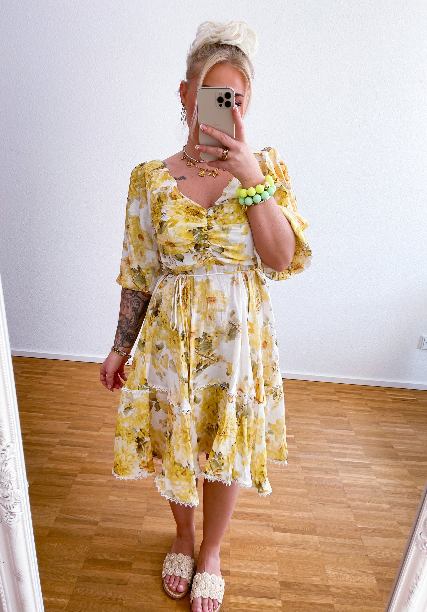 Kleid Blumen zwei Farben