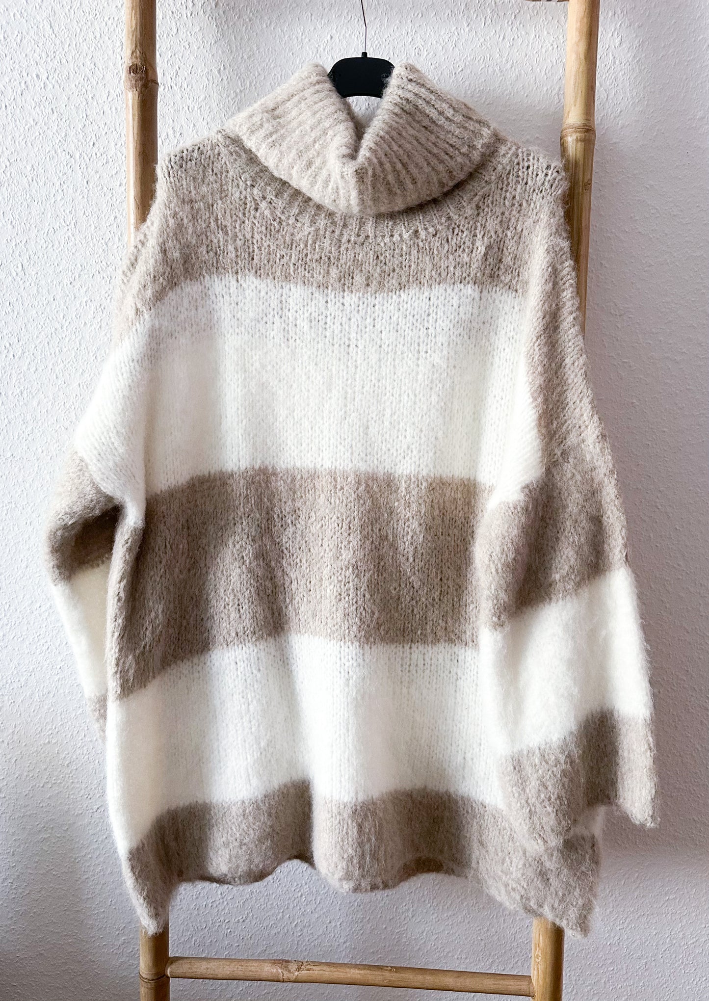 Strickkleid Zuckerwatte in 4 Farben