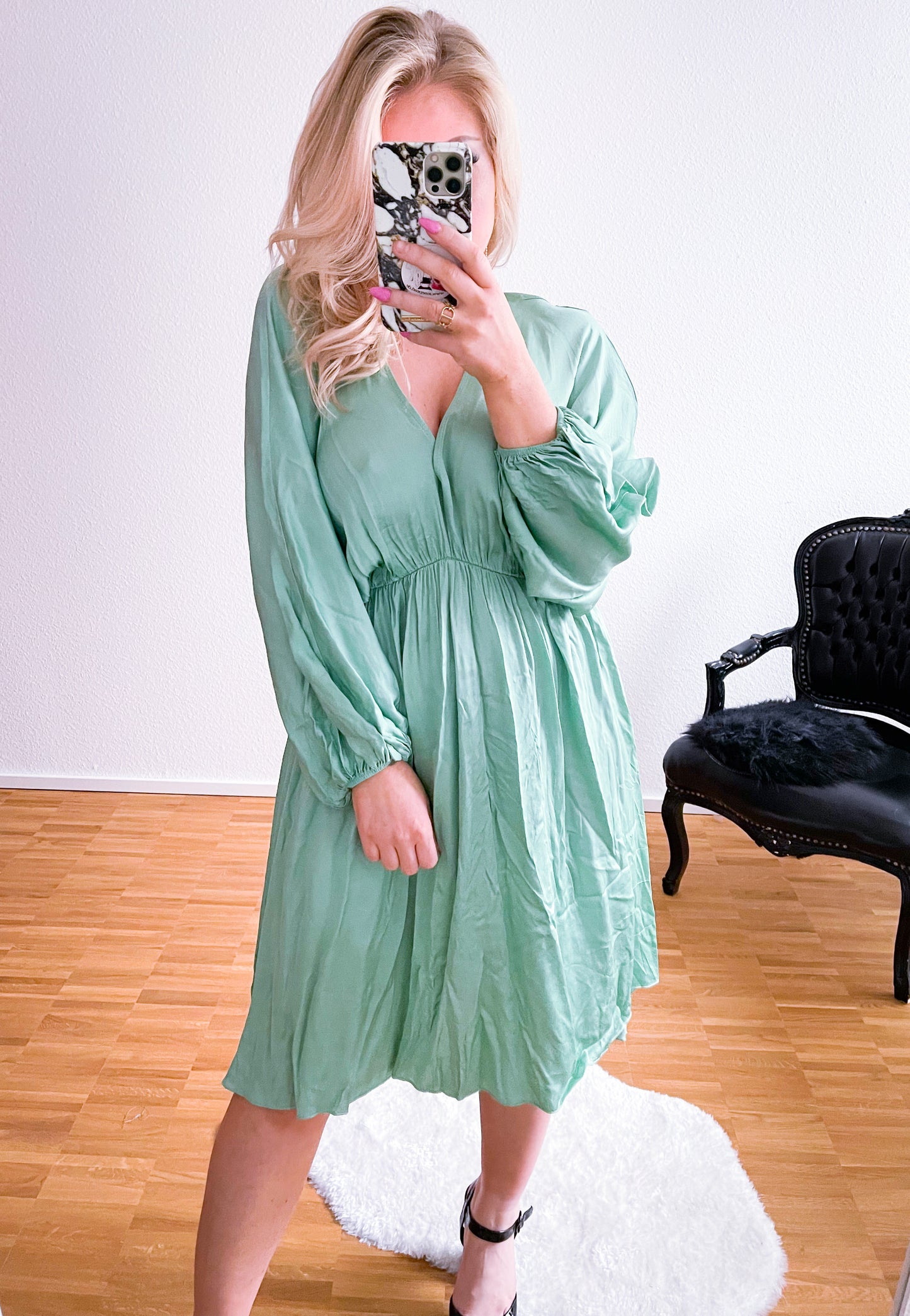 Kleid-Seidy