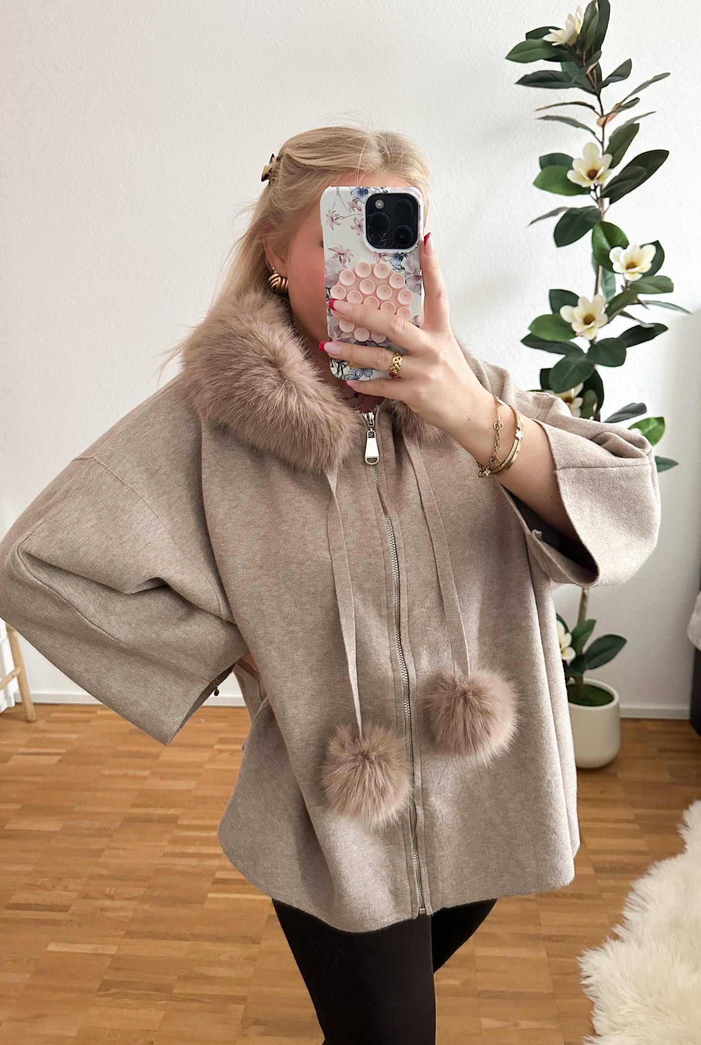 Strickjacke mit kunstfell in 4 Farben super weich