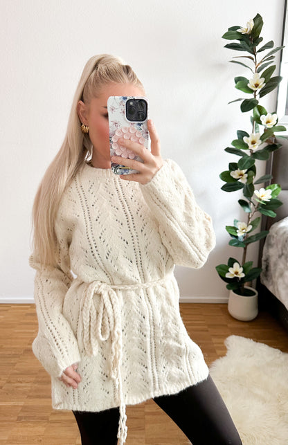 Pullover mit Gürtel 3 Farben