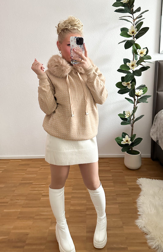 Strickpullover Strass mit Kapuze und Kunstfell in zwei Farben