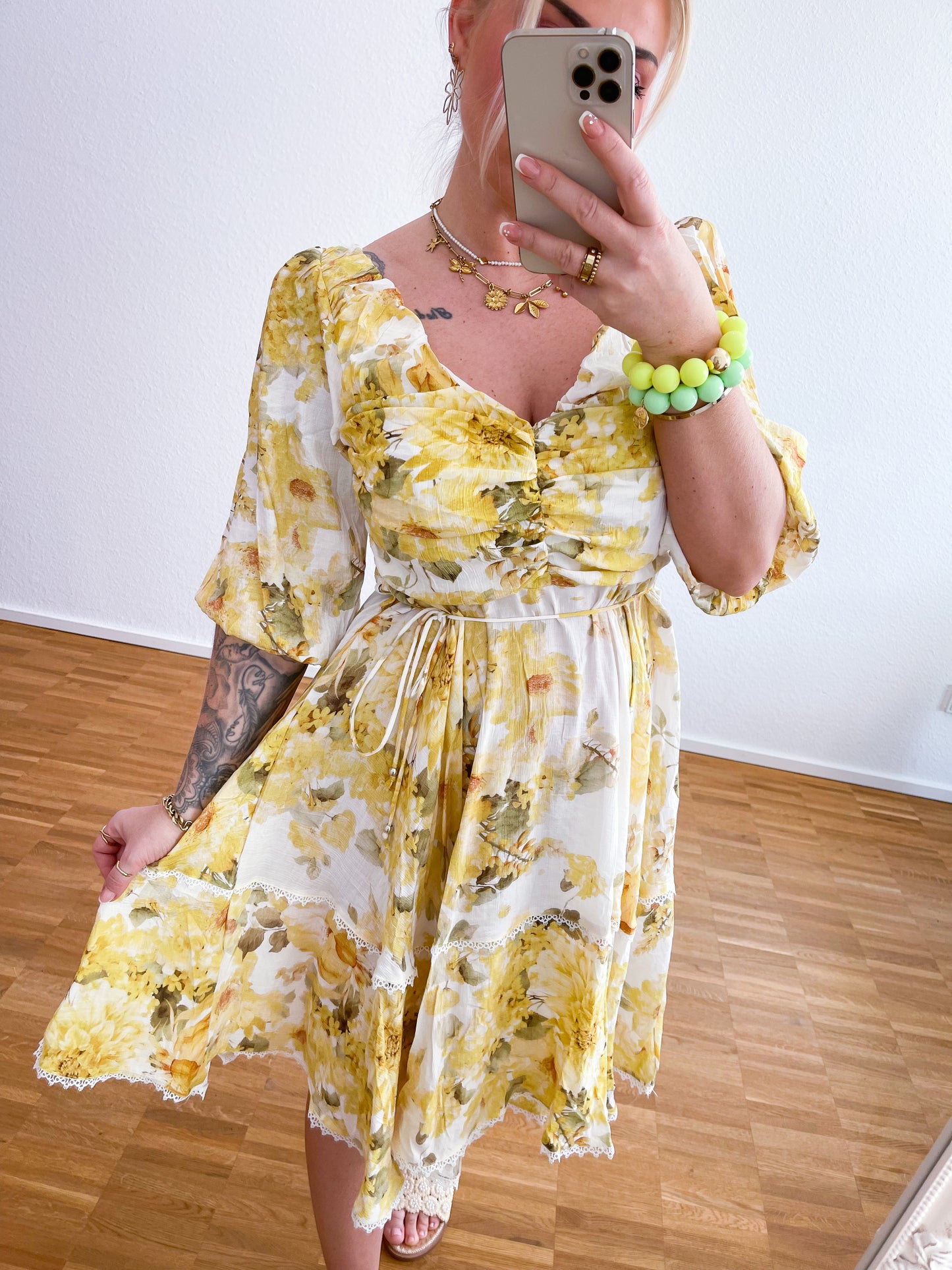 Kleid Blumen zwei Farben