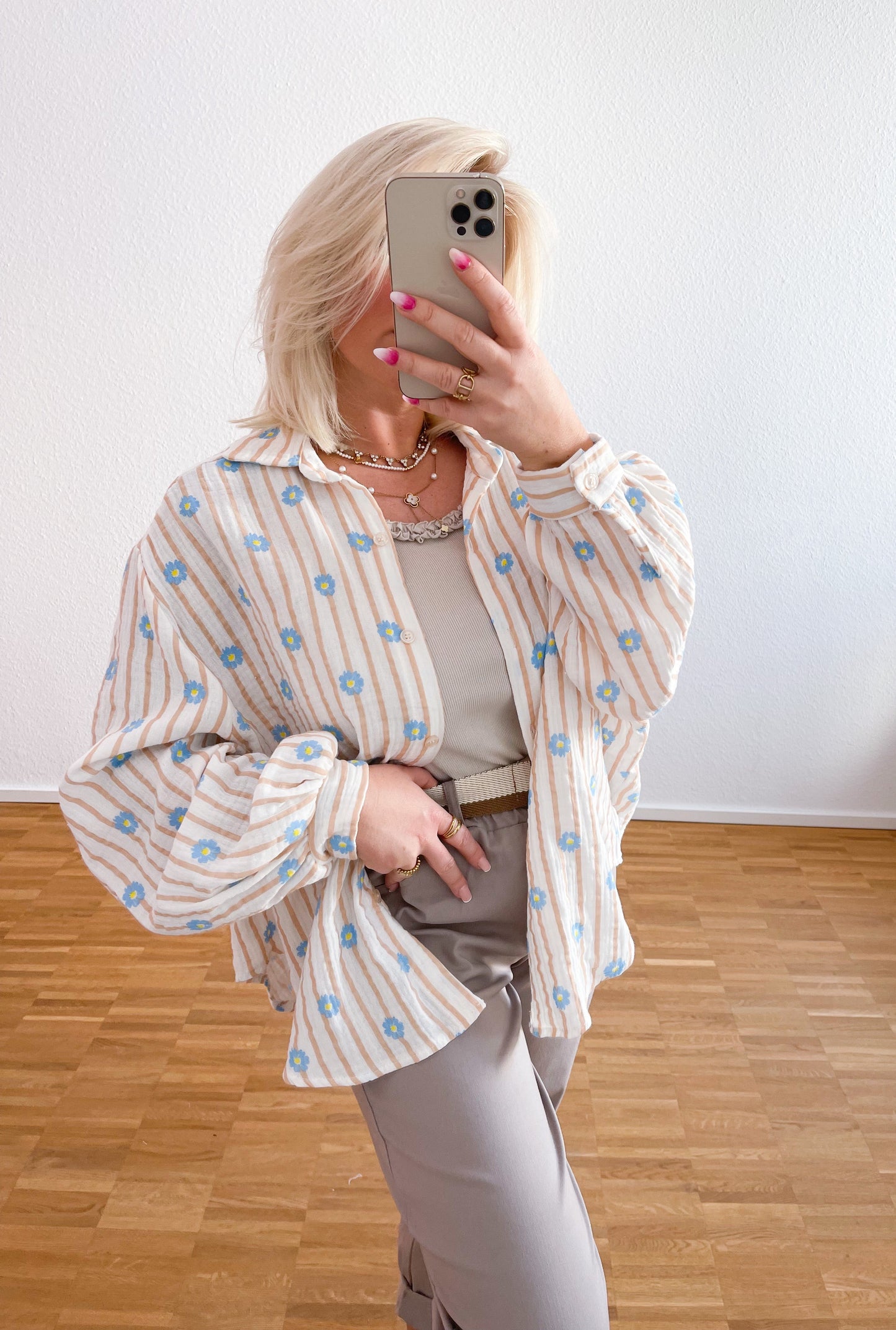 Musselin Bluse Blume in 4 Farben