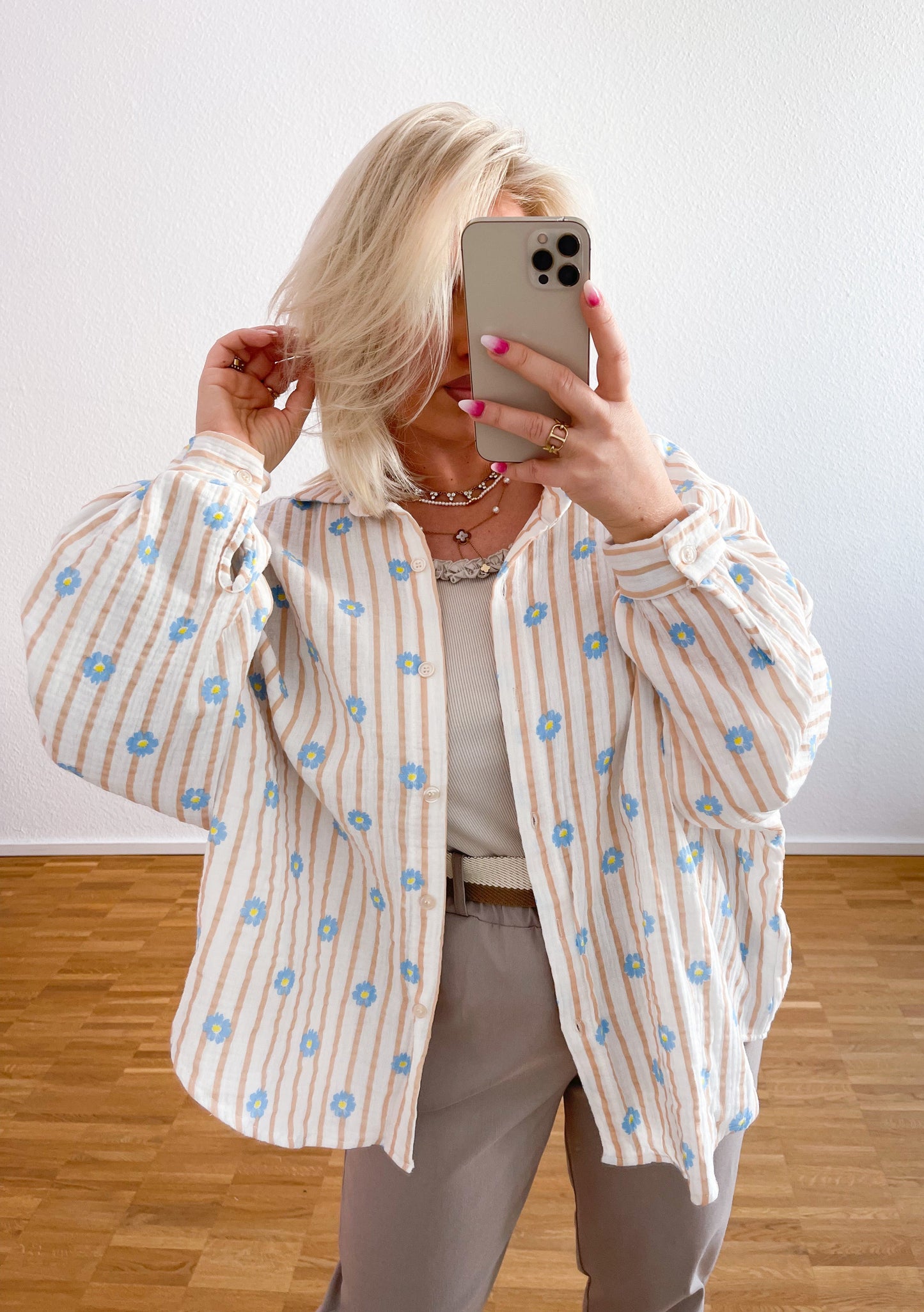 Musselin Bluse Blume in 4 Farben