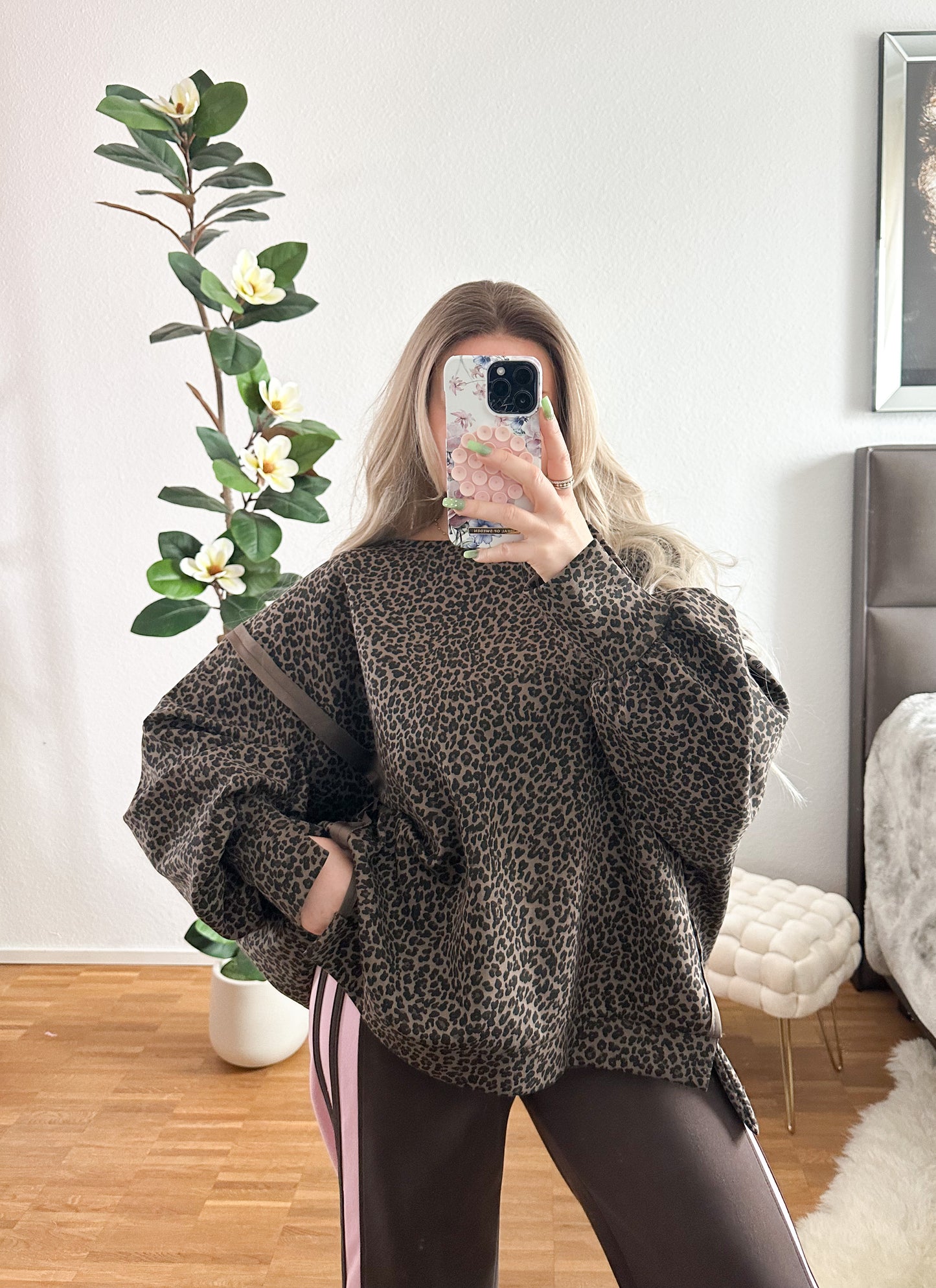 Sweatshirt Leo Basic 2 Farben