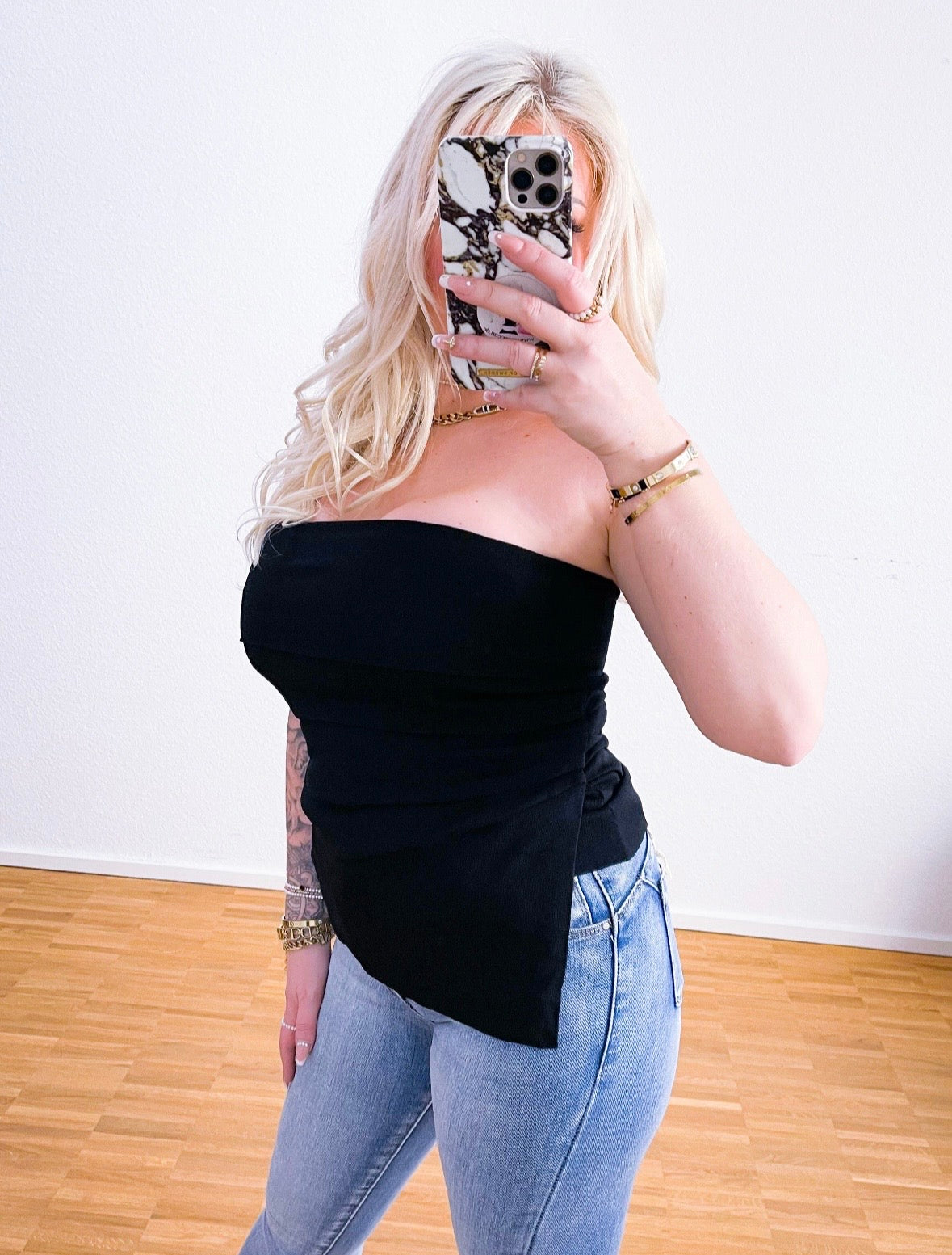 Top Off Shoulder in 4 Farben