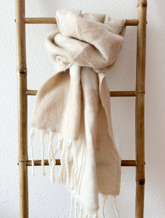 Winterschal Jadore Creme super weich für kalte Wintertage