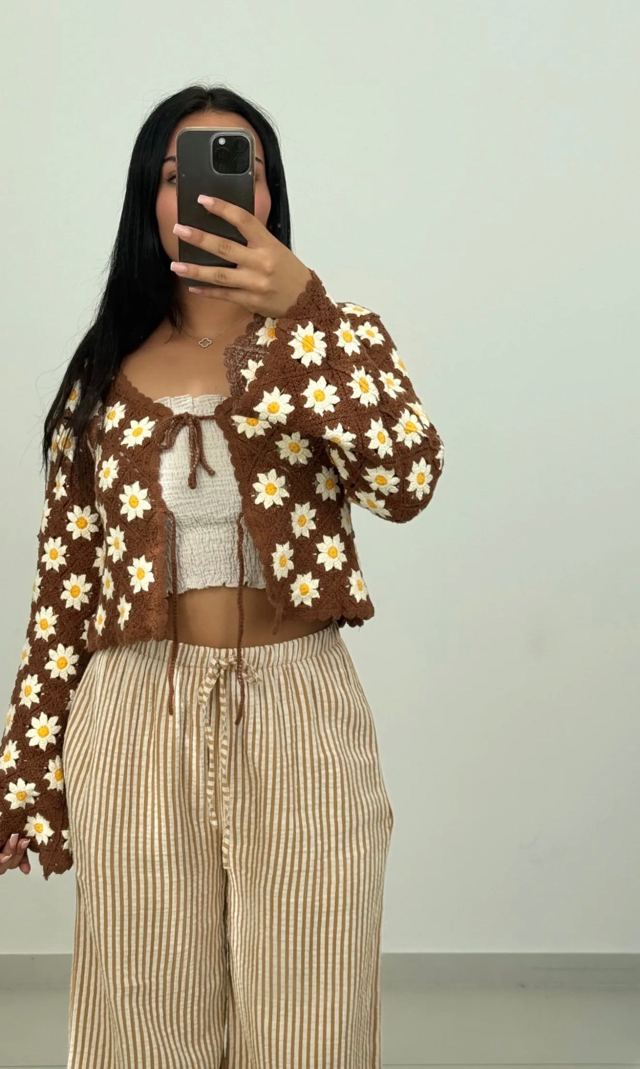 Strickjacke Boho Blume in 4 Farben