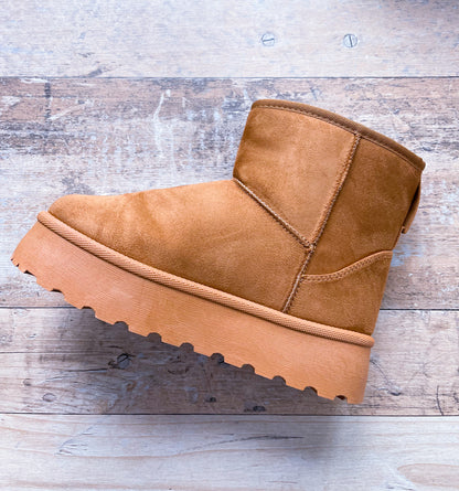 Boots Plateau 2 Farben