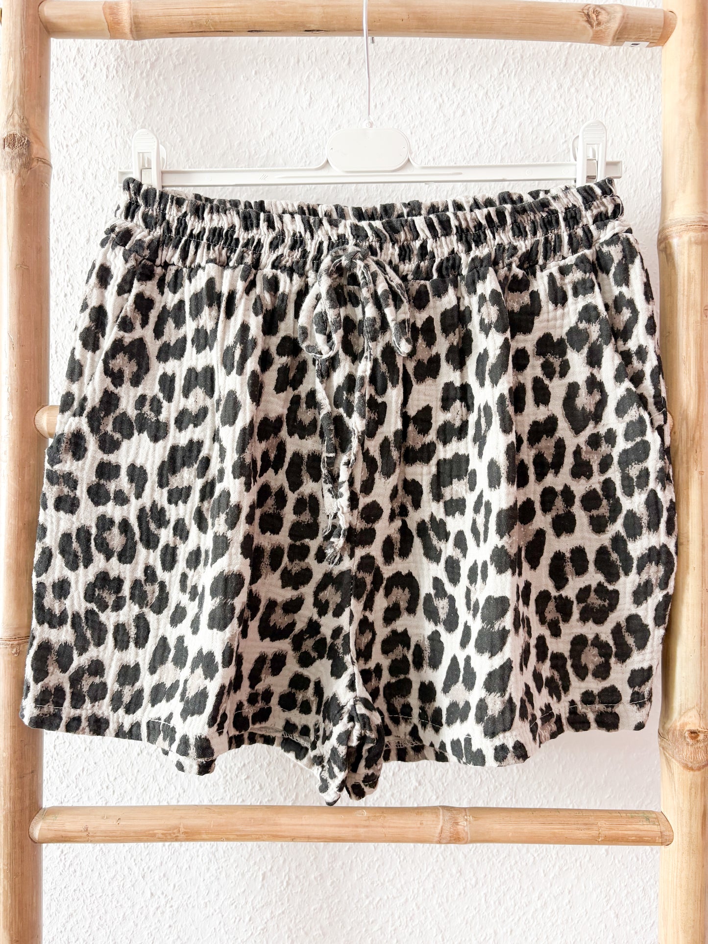 Musselin Short Leo Style in 4 Farben