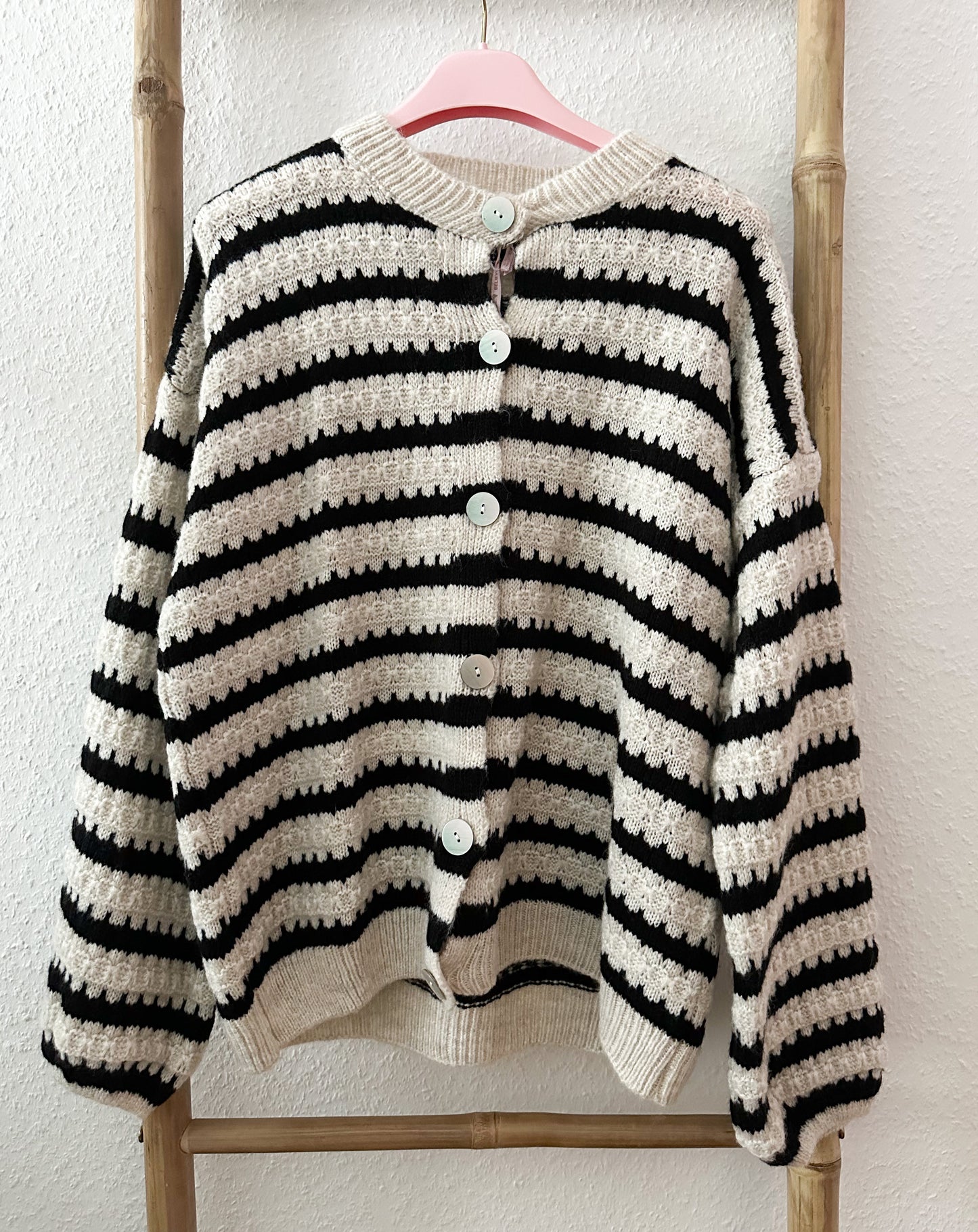 Strickjacke Lilly in 5 Farben super weich mit Knöpfen