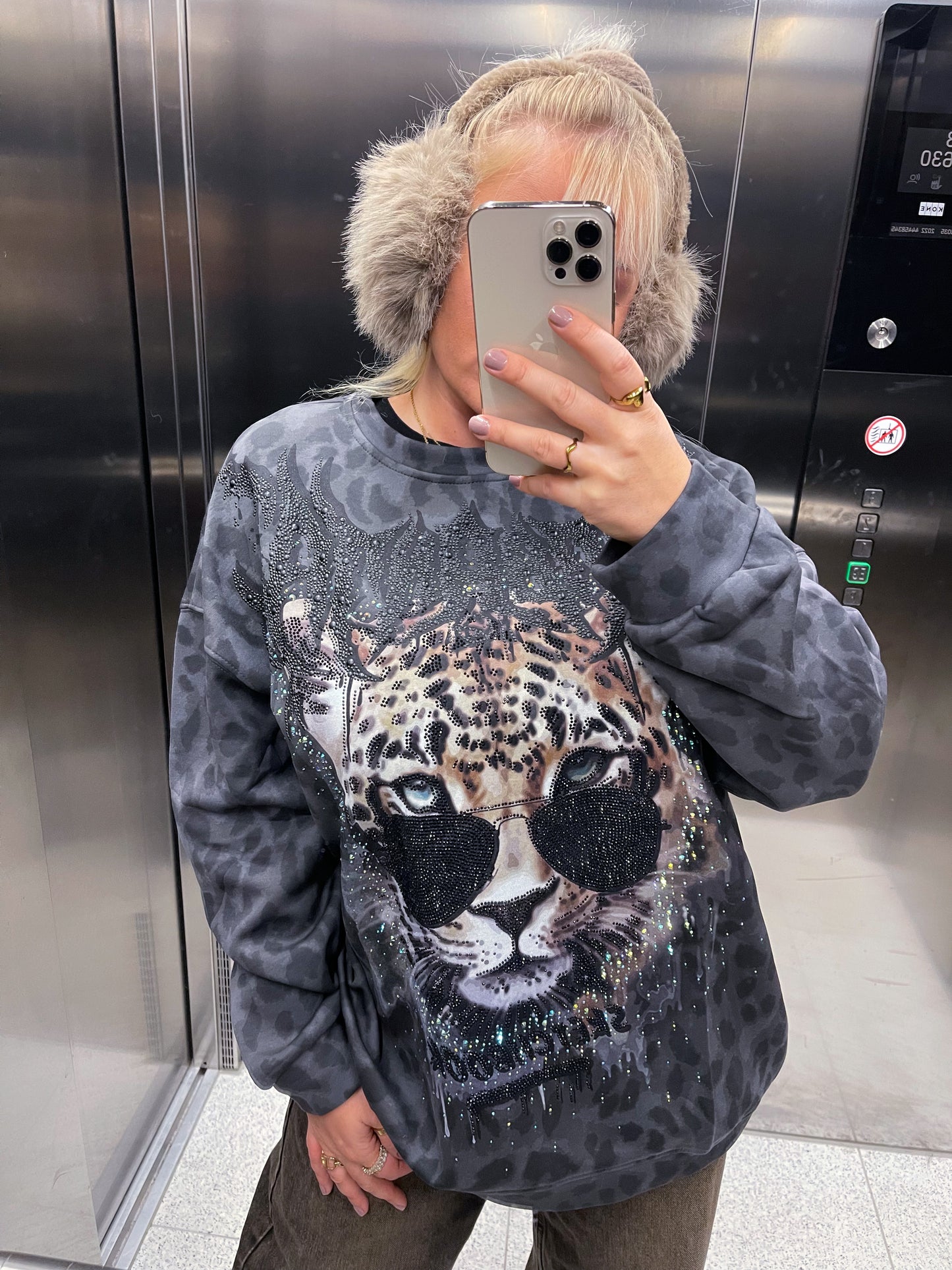 Sweatshirt-Leo 2 Farben