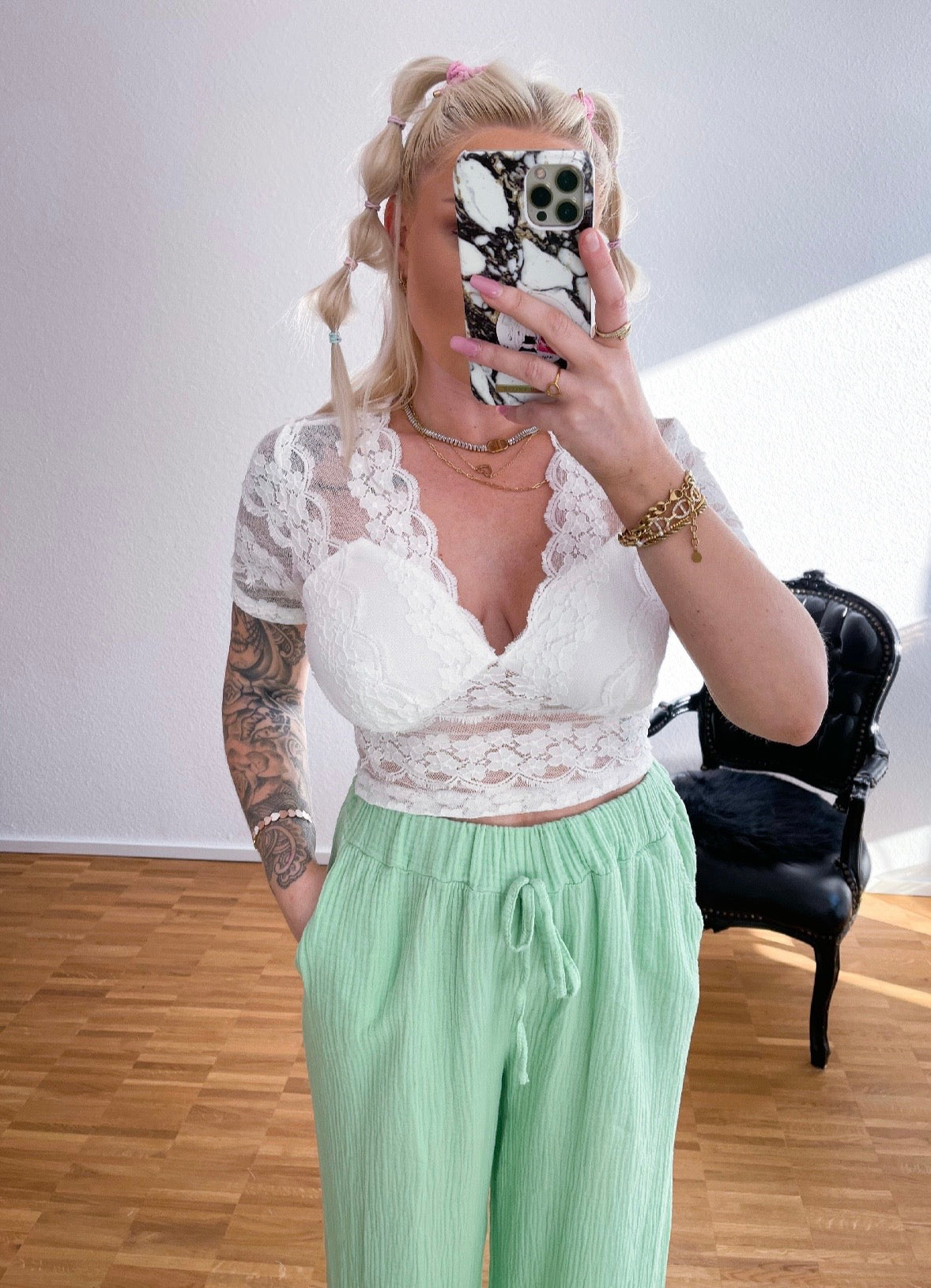 T-Shirt Spitze in 4 Farben