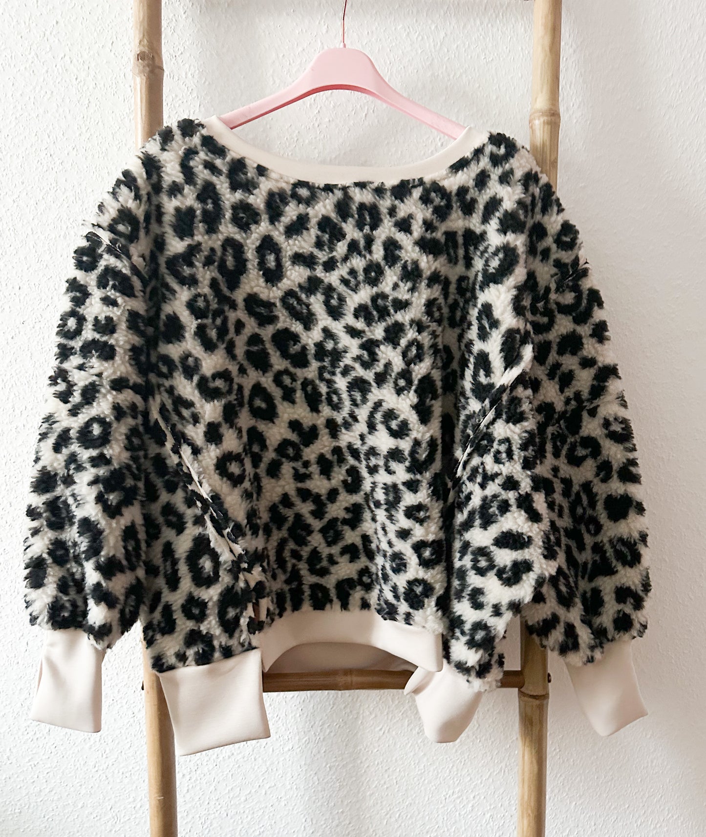Teddy Pullover Leo Schoko 30% Wolle