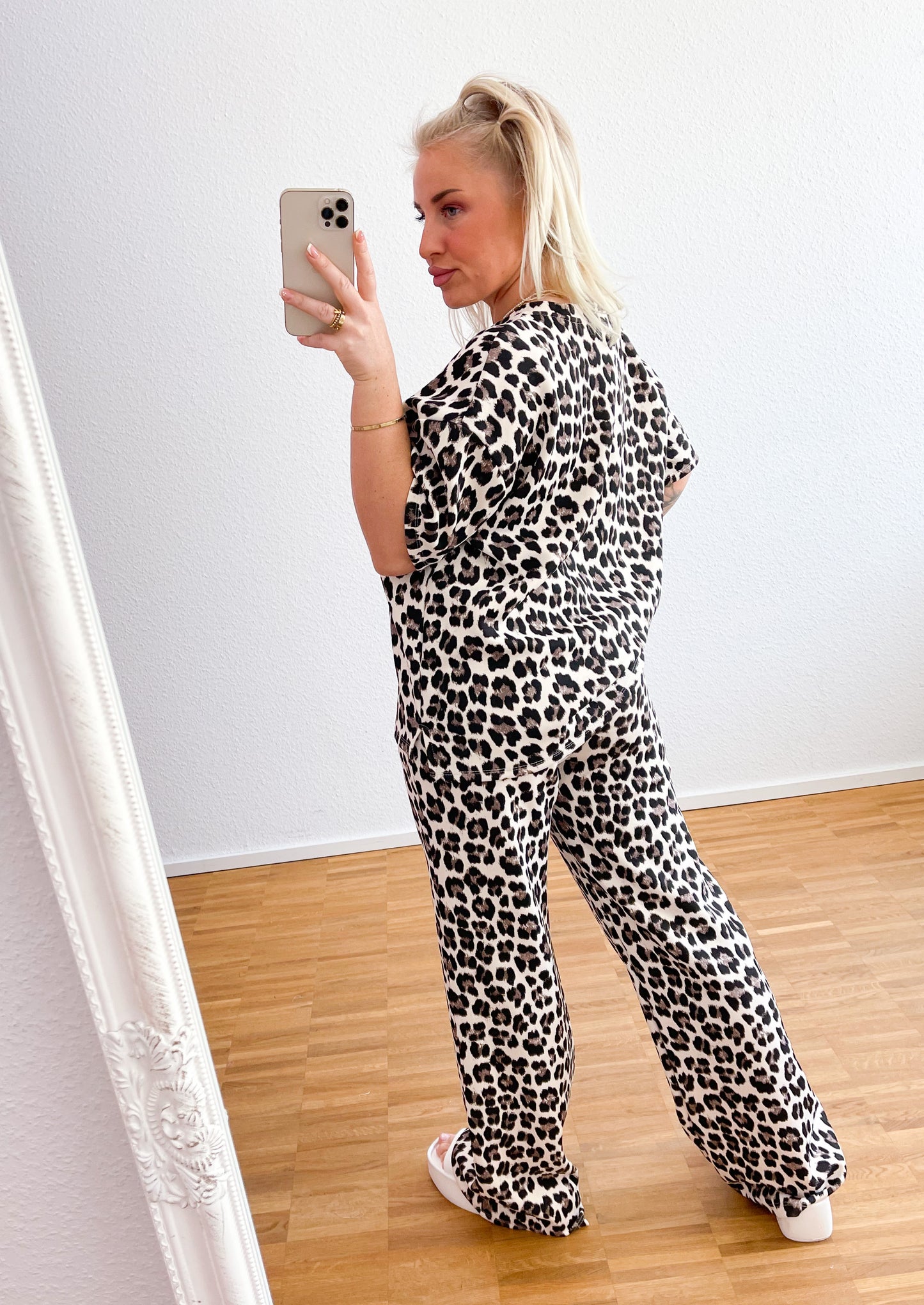 Zwei-Teiler Leo Sport