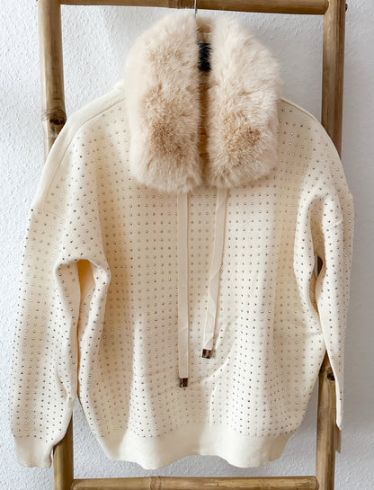 Strickpullover Strass mit Kapuze und Kunstfell in zwei Farben