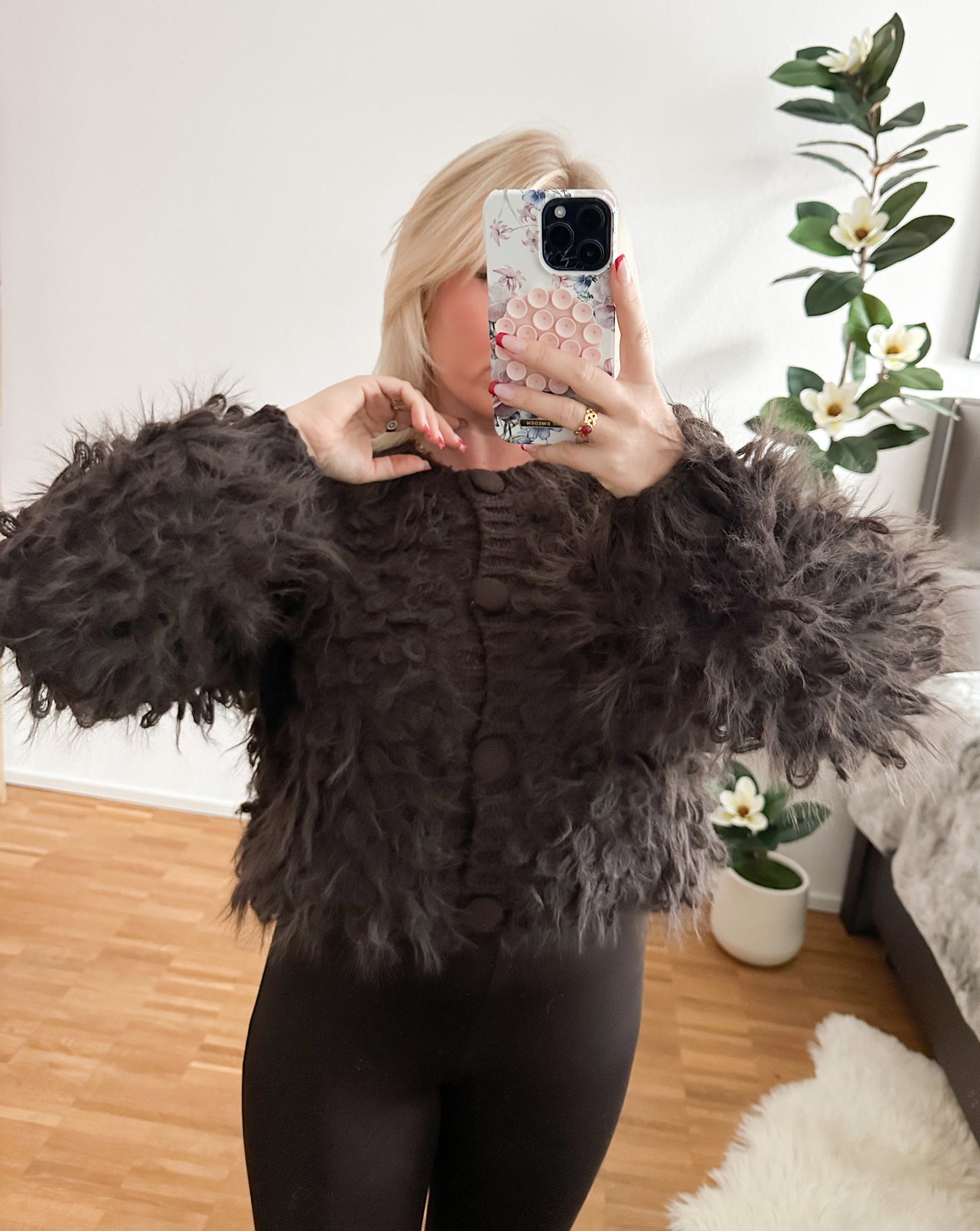 Strickjacke Flauschig in Schoko braun super weich