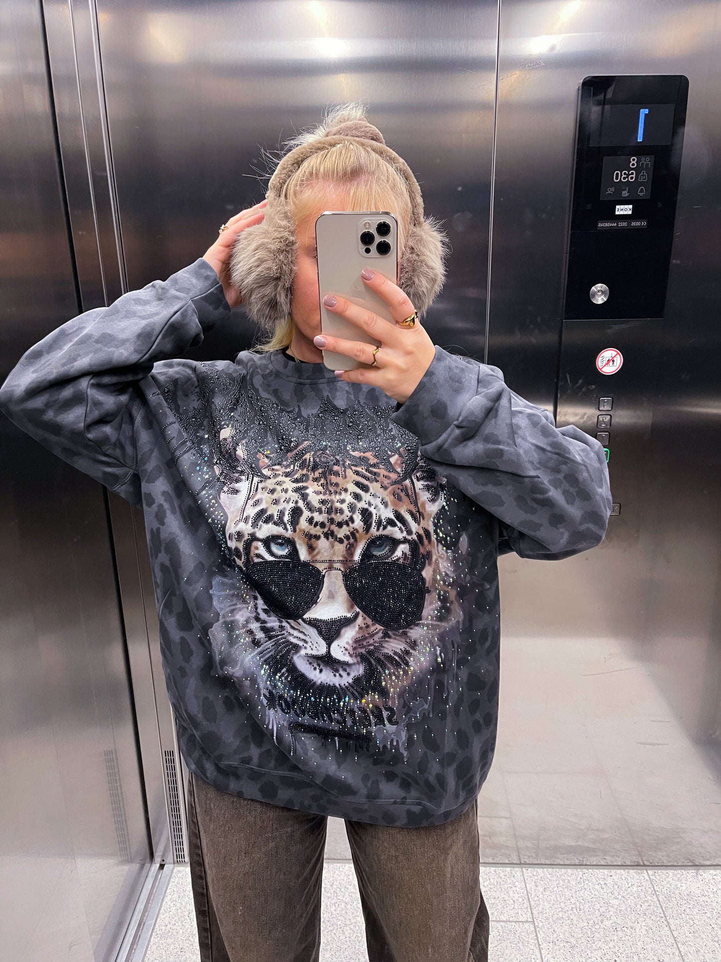 Sweatshirt-Leo 2 Farben