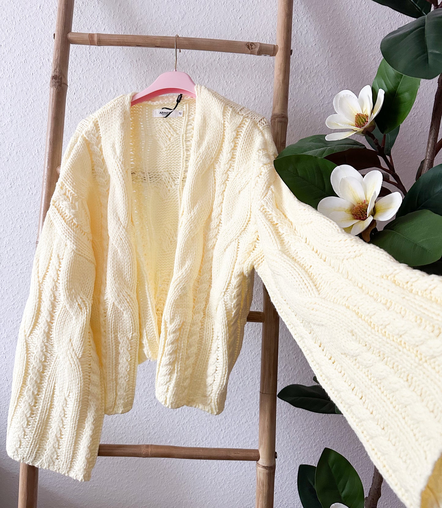 Strickjacke Dina in 4 Farben