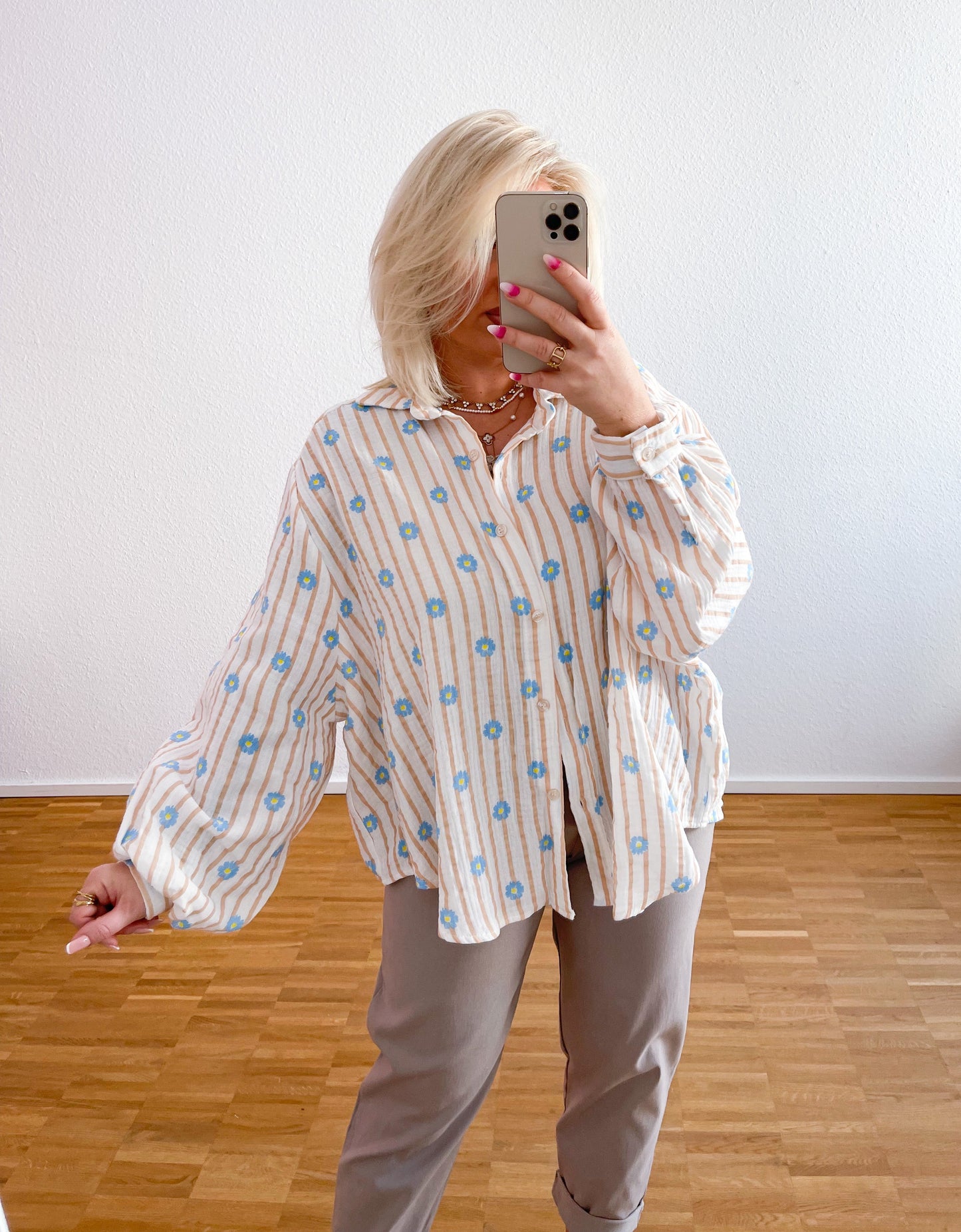 Musselin Bluse Blume in 4 Farben