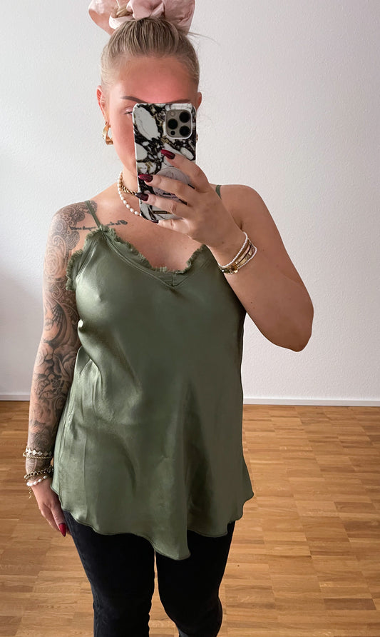 Top- Seidy Olive