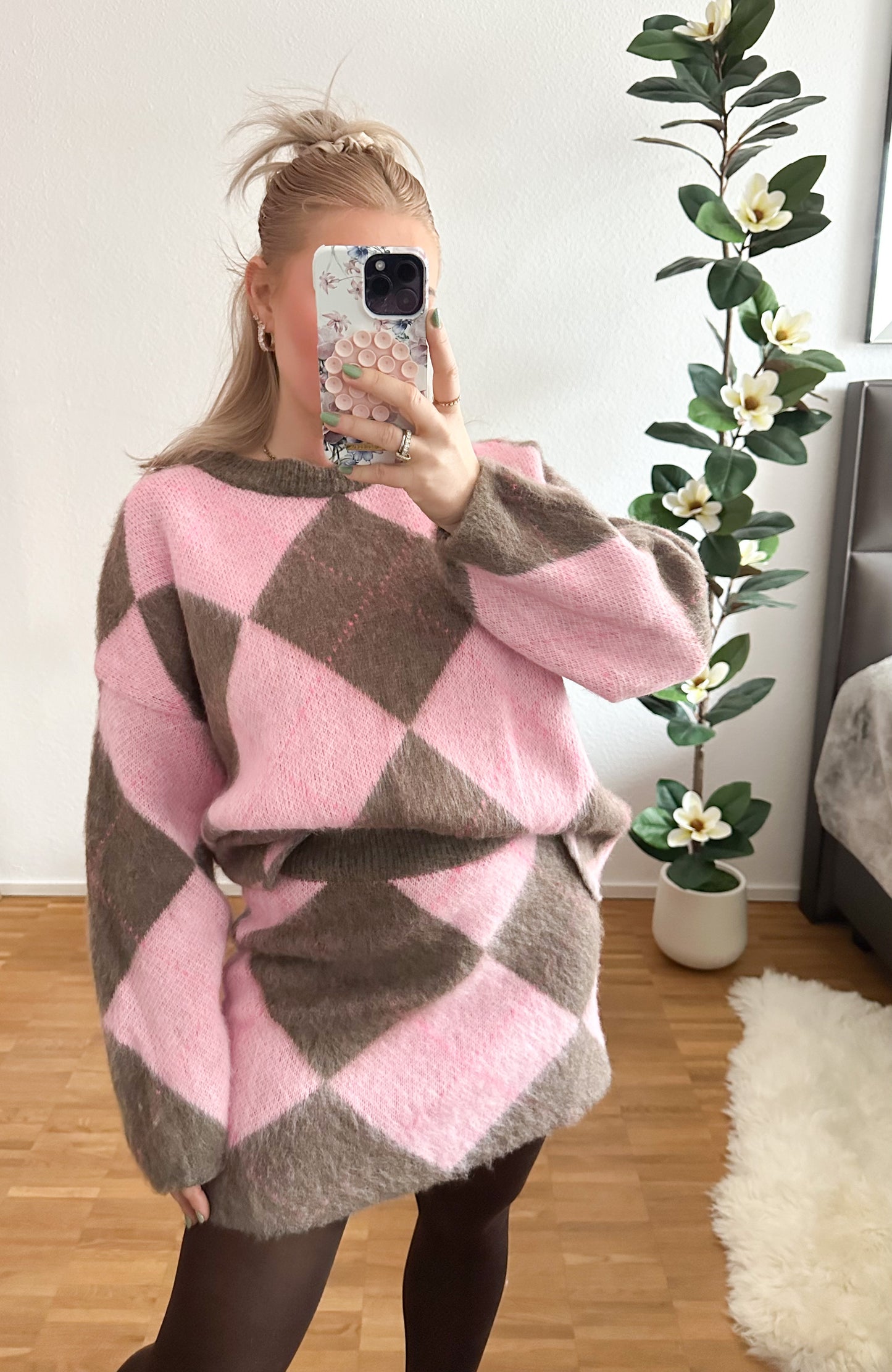 Zwei-Teiler Pastell Pullover mit Rock  in 3 Farben super weich und kuschelig