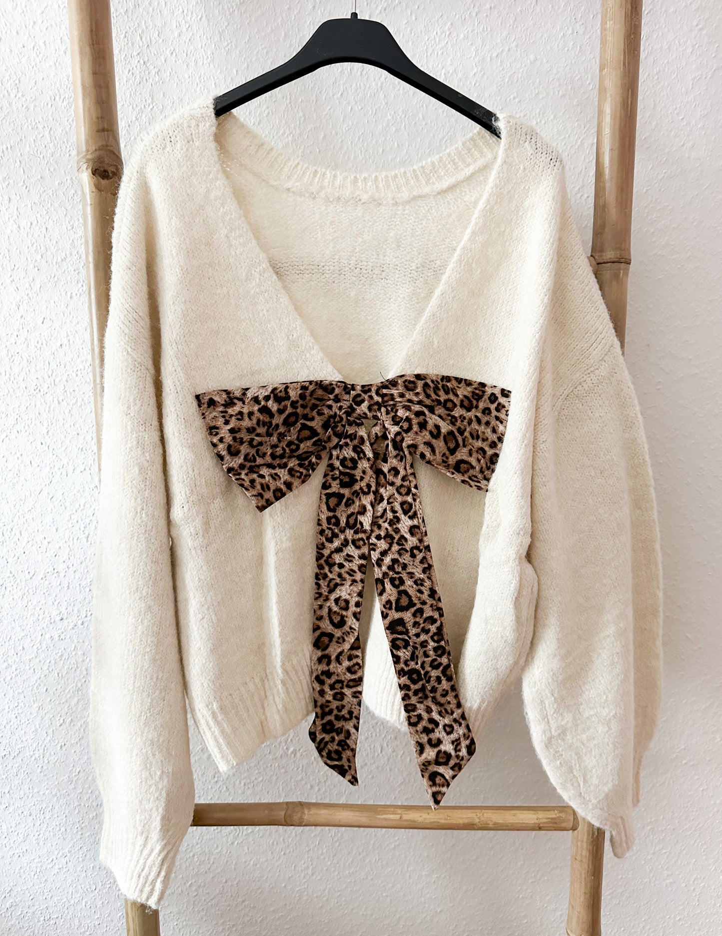 Strickpullover Schleife-Leo in 3 Farben super Stretch und weich