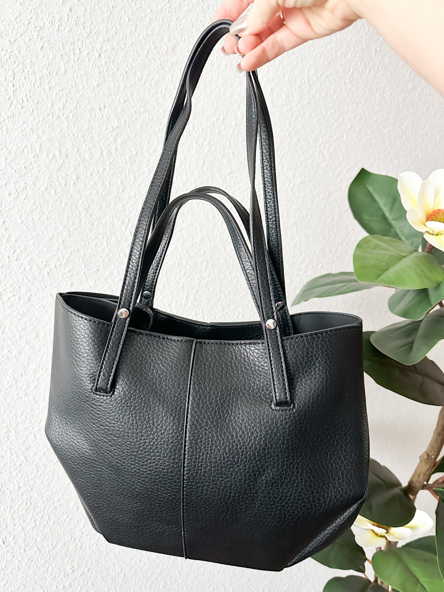 Handtasche Luna Basic in zwei Farben Kunstleder