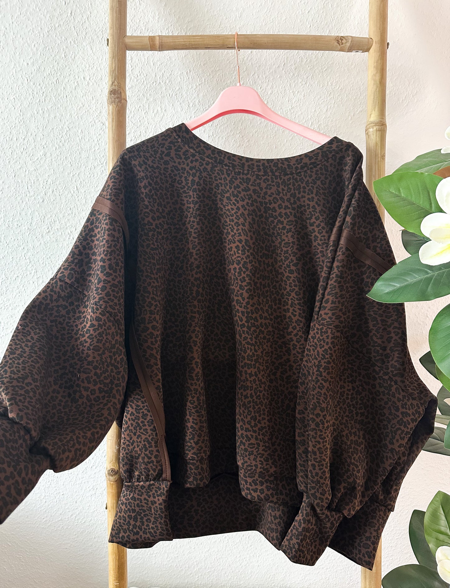 Sweatshirt Leo Basic 2 Farben